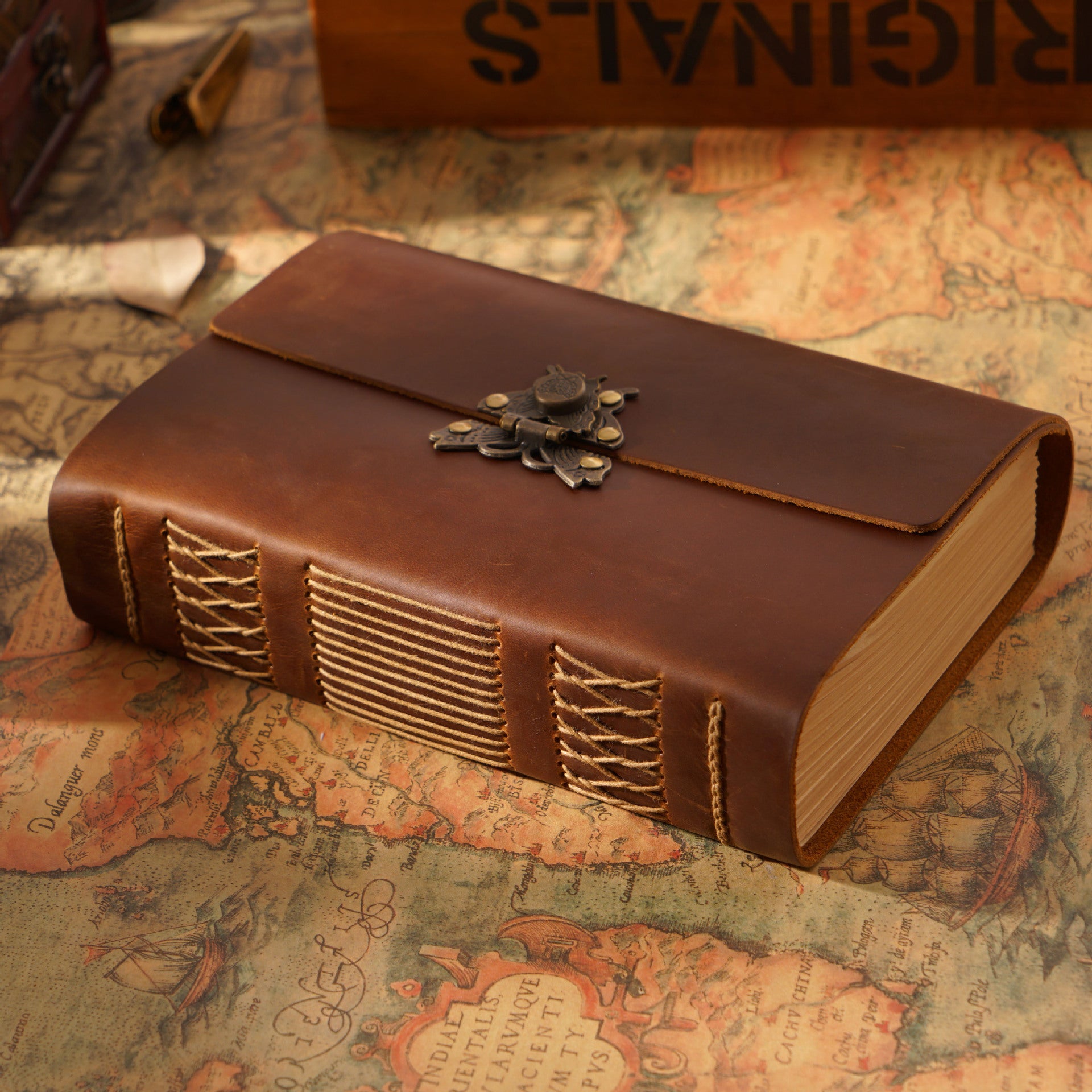 Handmade Vintage Leather Notebook – Thick Pages Travel Journal for Writing & Sketching