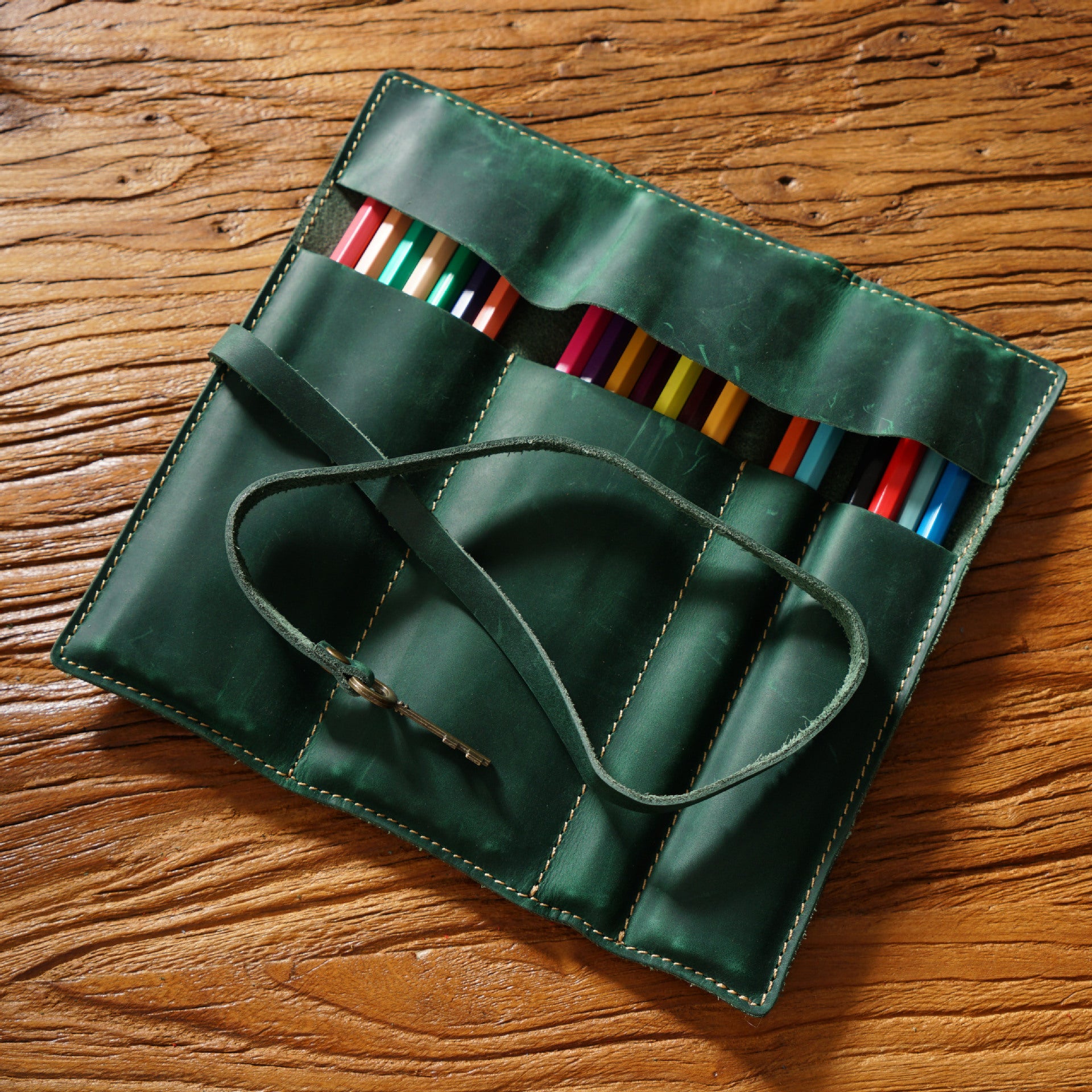 Vintage Leather Roll-Up Pencil Case – Multi-Slot Storage Wrap for Pens, Pencils, and Art Tools
