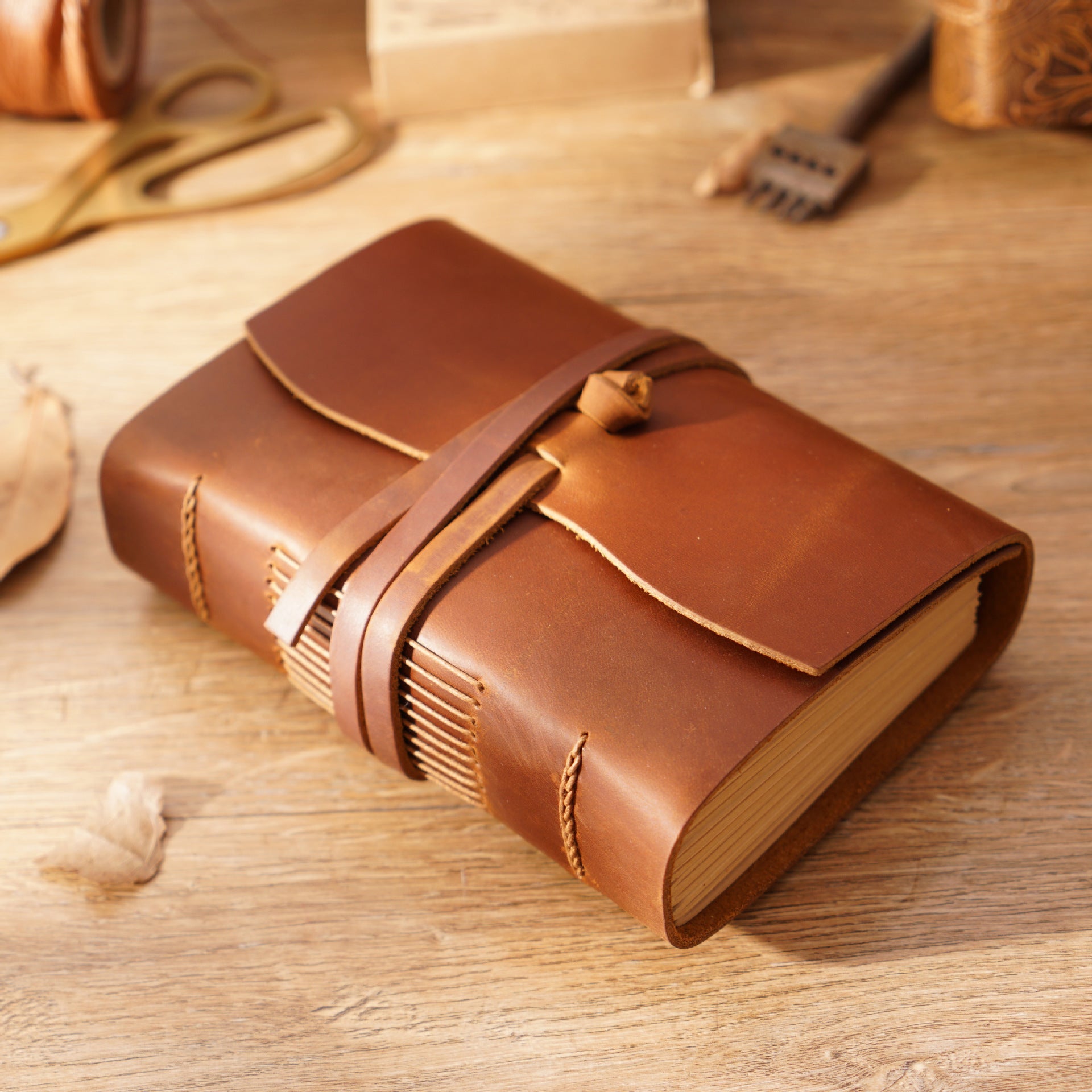 Vintage Leather Notebook Journal – Thick Cowhide Paper Diary Gift