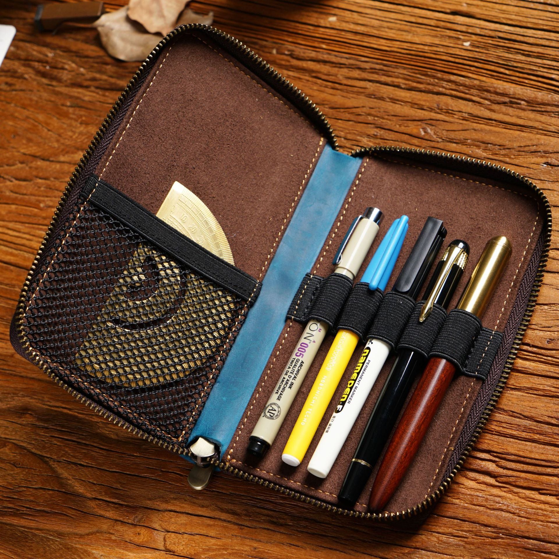 Vintage Leather Pen Storage Case with Zipper, Large Capacity Multi-Functional Stationery Organizer