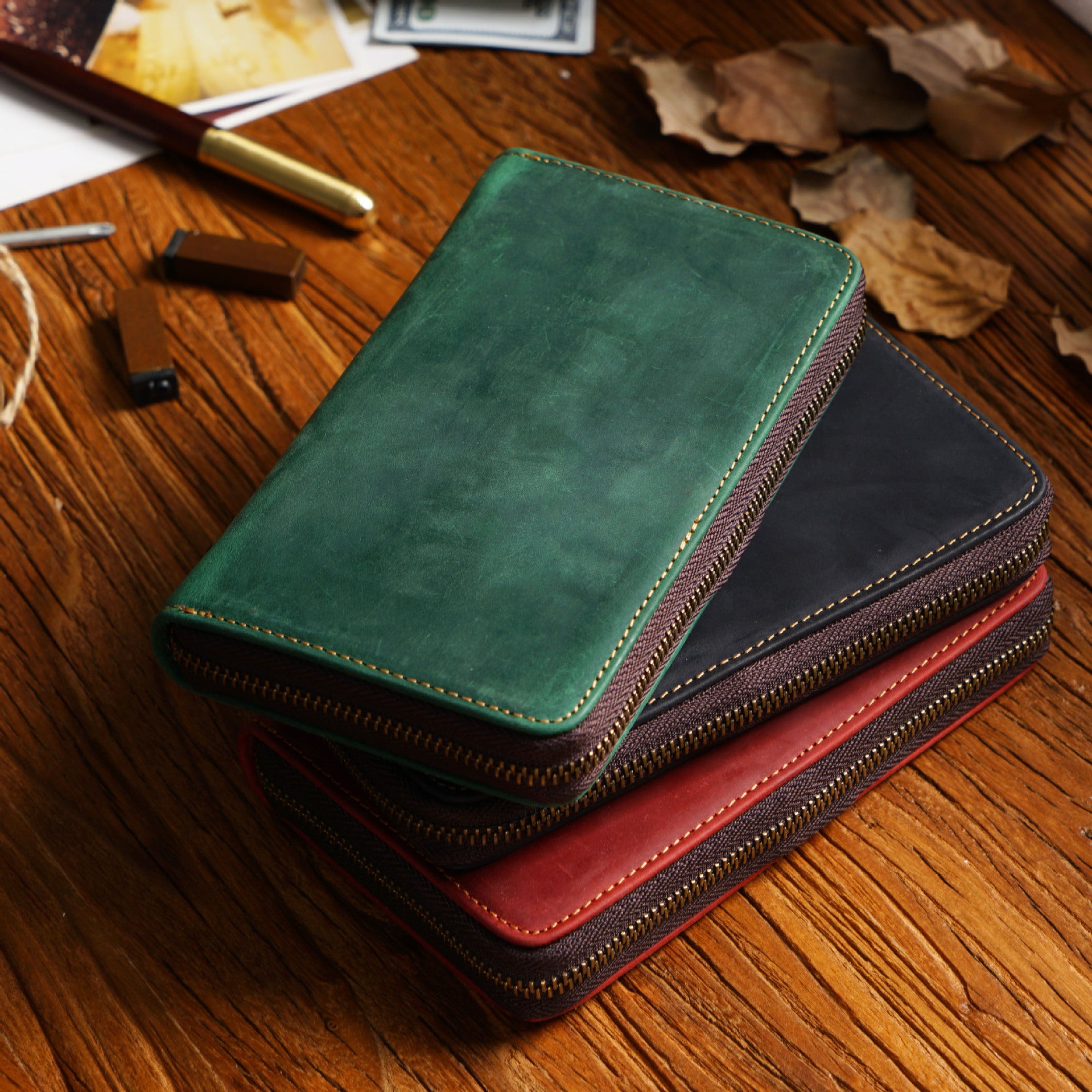 Vintage Leather Pen Storage Case with Zipper, Large Capacity Multi-Functional Stationery Organizer